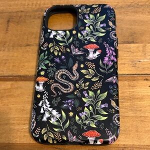 Stringberry I phone 15 Floral Pattern Phone Case - Black